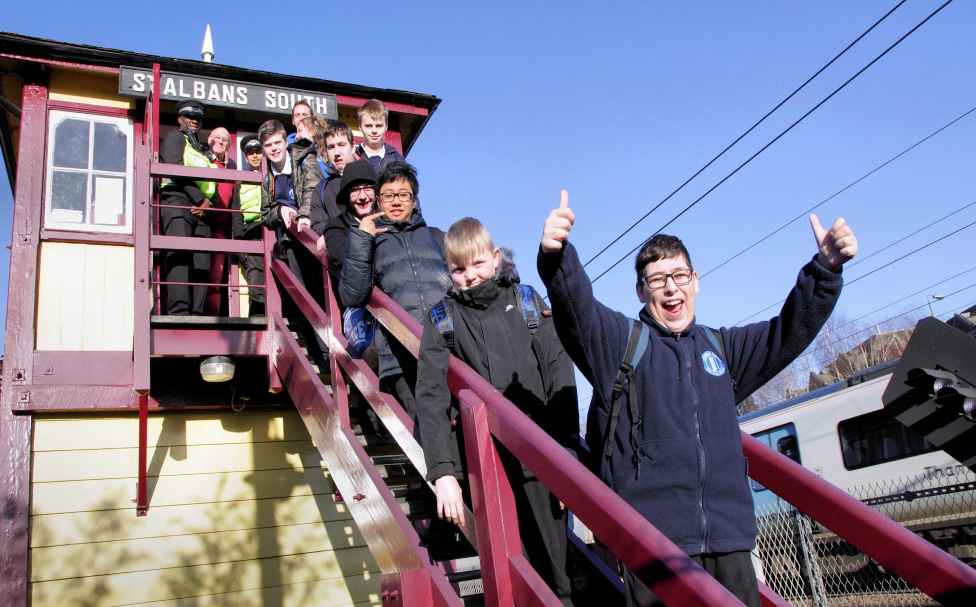 School children at St Albans station