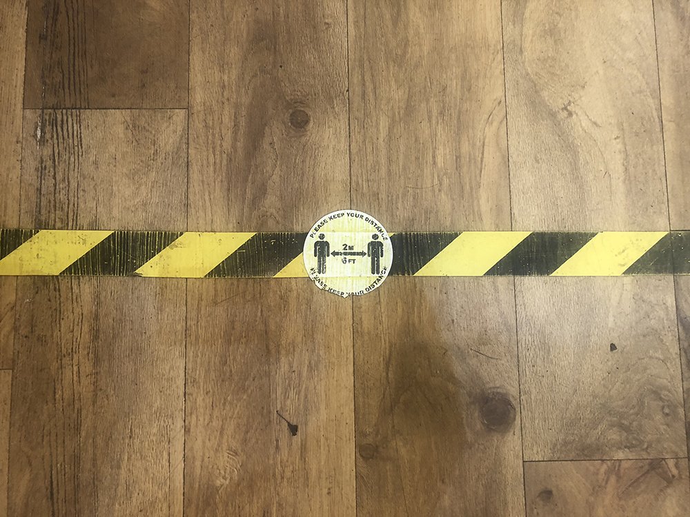 Keep your distance floor markers